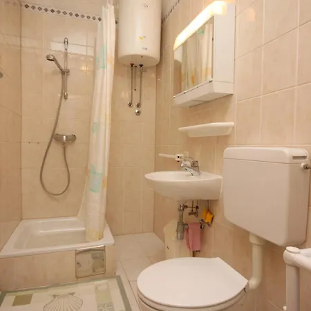 아파트 With A Parking Space Gradac, Makarska - 6783 그라다츠